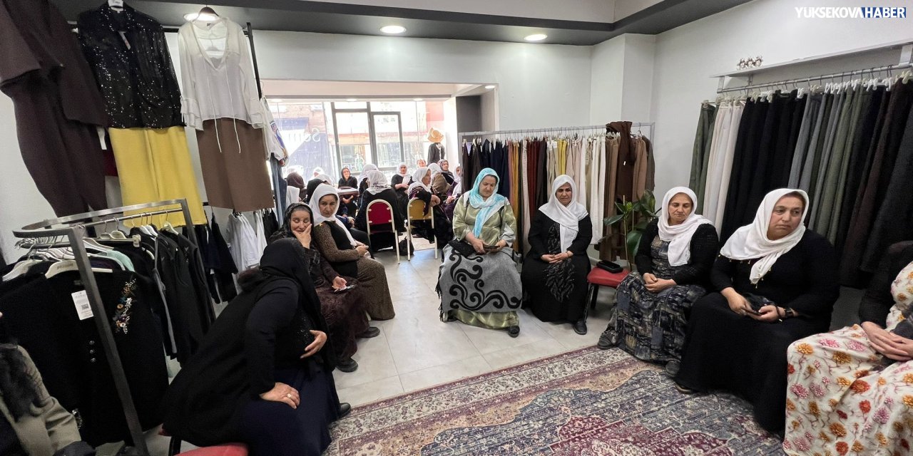 Yüksekova’da New Sem Butik’ten Anneler Günü etkinliği