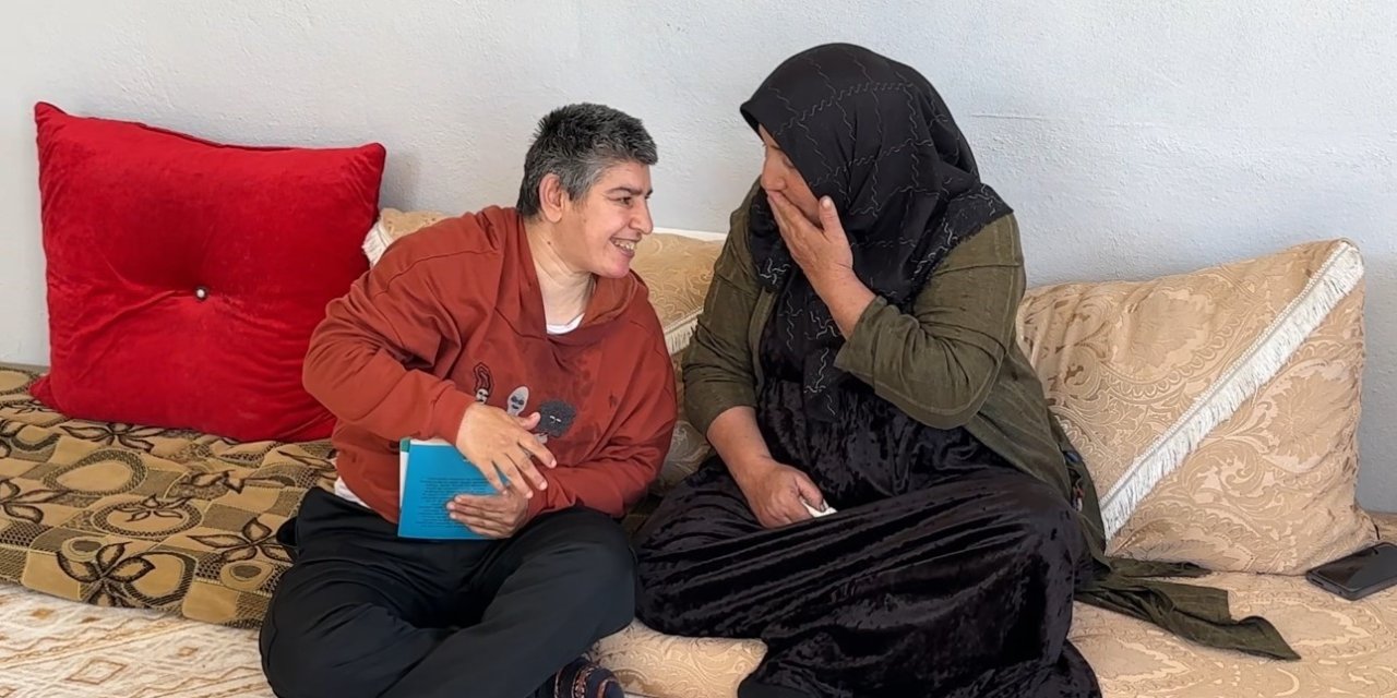 38 yıldır 4 engelli evladına gözü gibi bakıyor