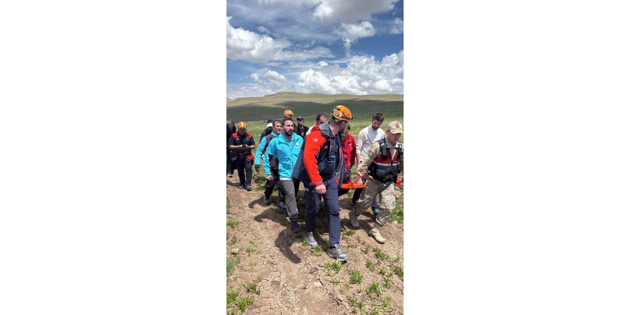 Kayalık alandan düşen 14 yaşındaki çocuk hastaneye kaldırıldı