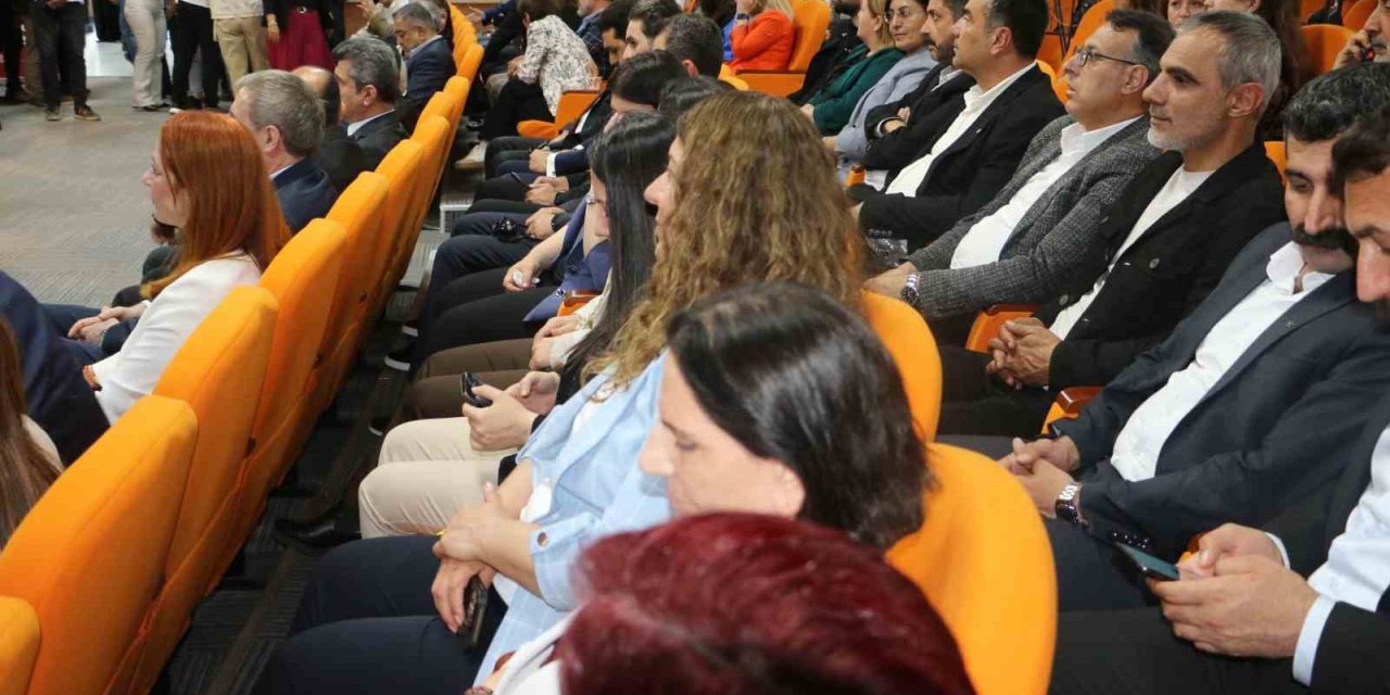 Diyarbakır'da Toplumsal Barış ve Özgürlük Forumu başladı