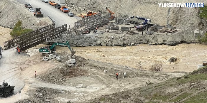 Hakkari-Van yolunda ikinci köprü çalışmaları sürüyor