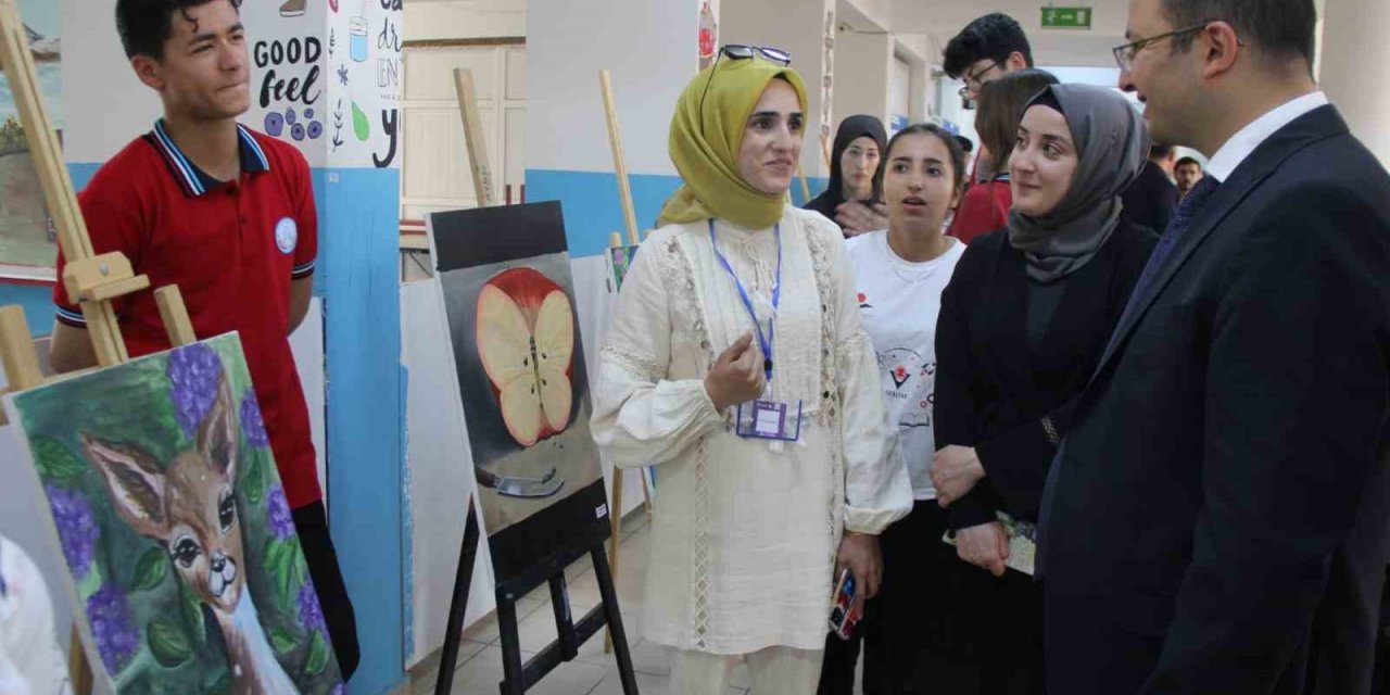 Cizre’de öğrenciler projelerini sergiledi