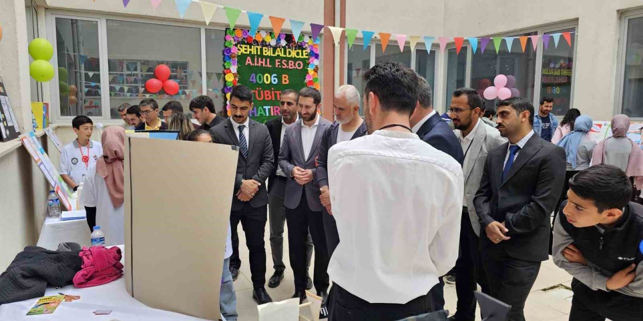 Diyarbakır'da Bilim Fuarı ilgi gördü