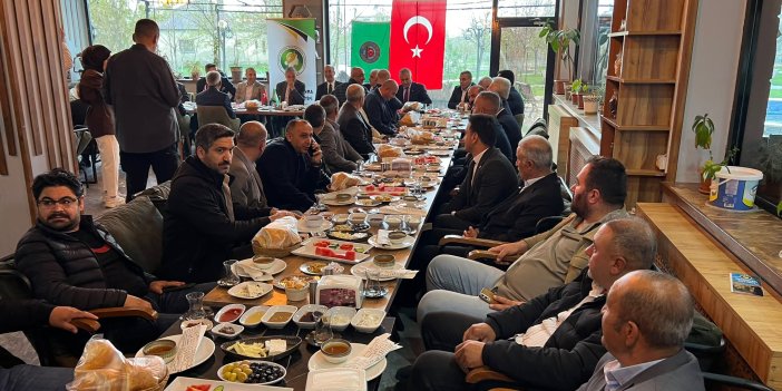 Yüksekova’da 14 Mayıs Çiftçiler Günü kapsamında kahvaltı programı düzenlendi