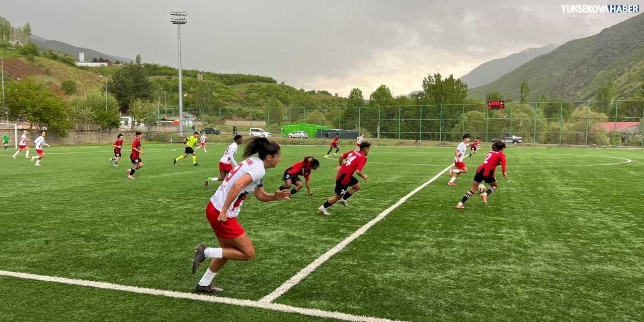 Yüksekovaspor FOMGET’i 3-1 mağlup etti
