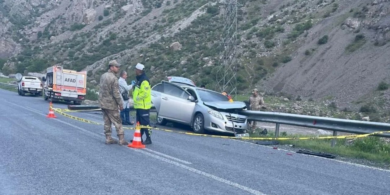 Çukurca'da kaza: 1 ölü, 3 yaralı