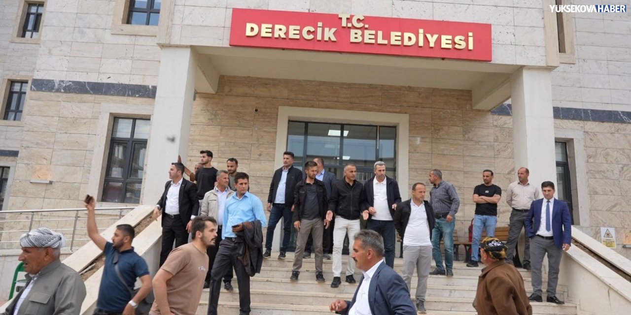 Derecik Belediyesi’nde yönetim AK Parti’ye geçti