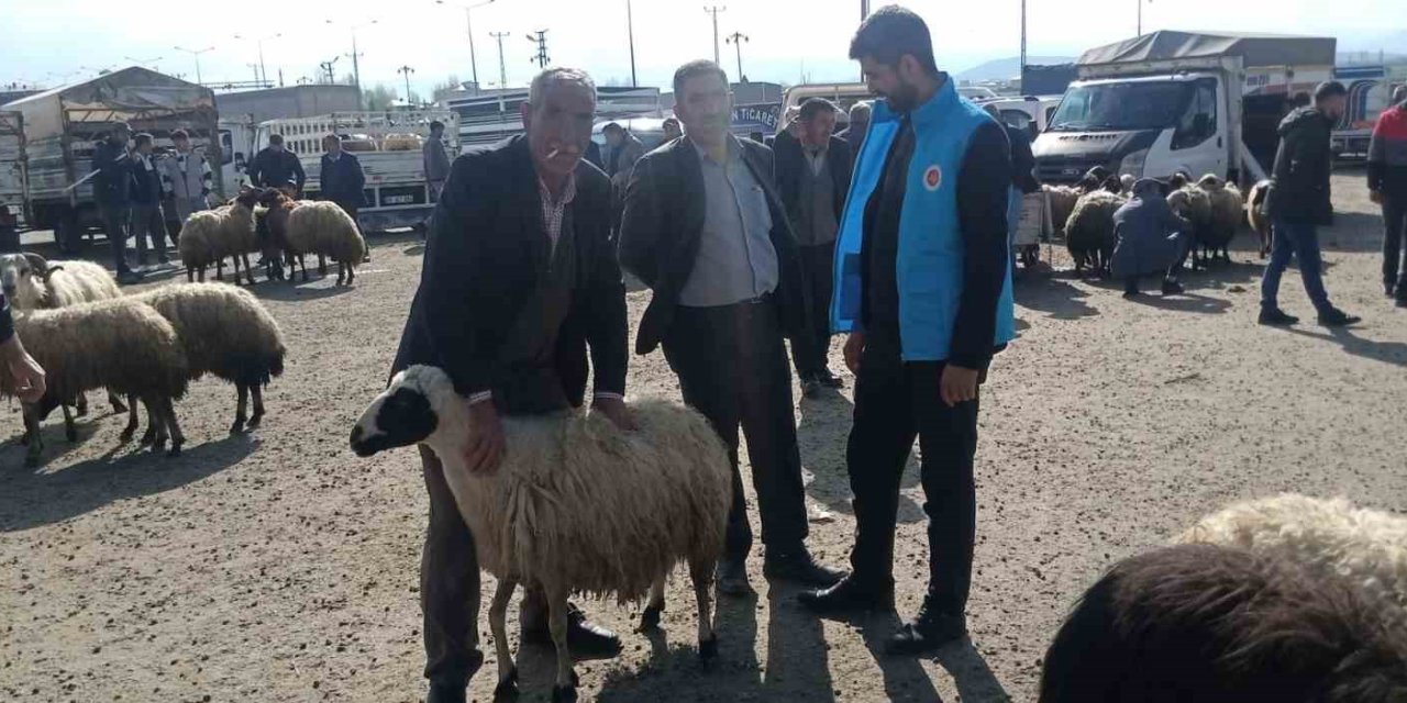 Çaldıran’da din görevlilerinden bilgilendirme çalışması