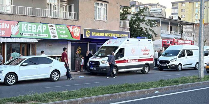 Ağaca asılı halde ölü bulundu