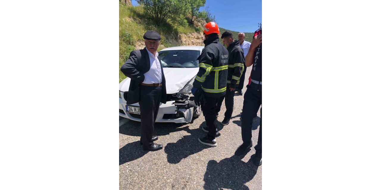 Mardin’de otomobiller çarpıştı: 5 yaralı