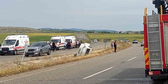 Diyarbakır’da otomobil takla attı: 4 kişi yaralandı