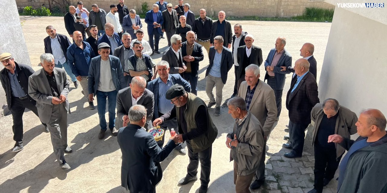 Yüksekova’da unutulan bayramlaşma geleneği yeniden canlandı