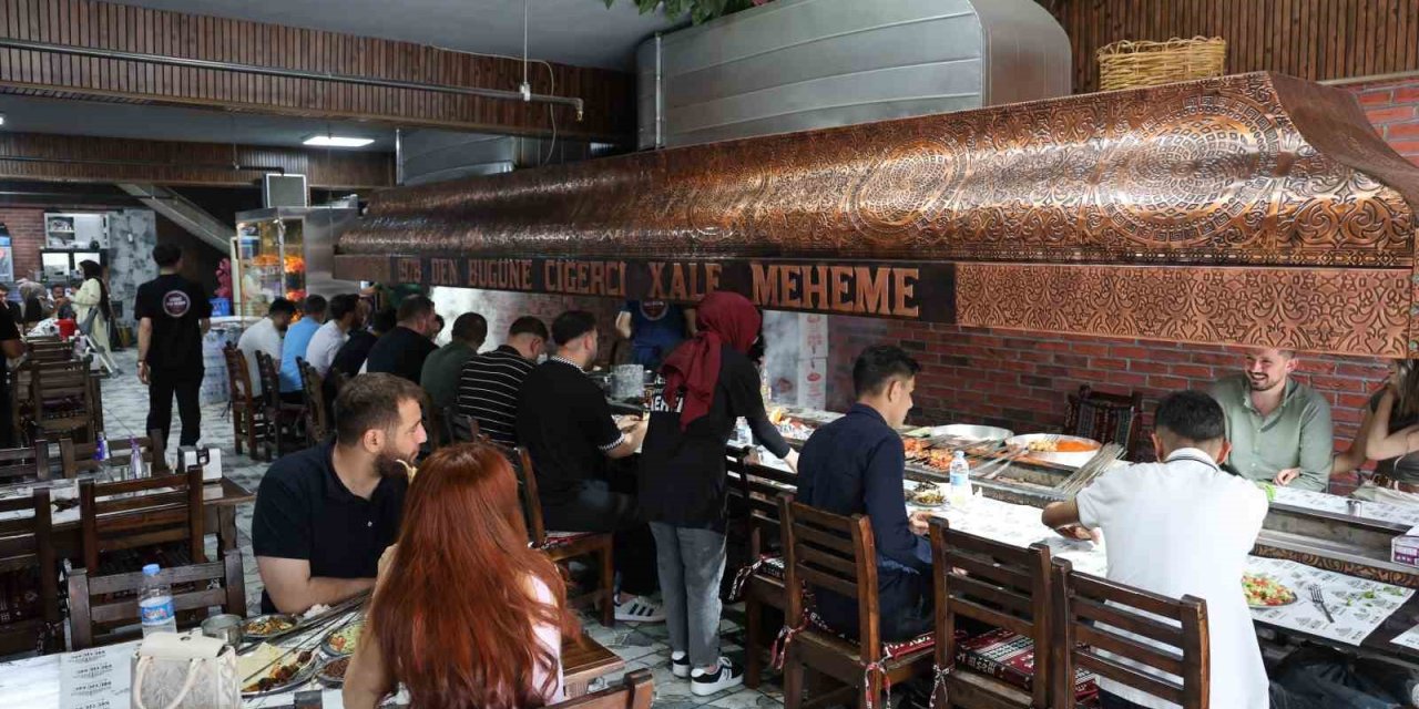 Diyarbakır’da Kurban Bayramı adeta “ciğer bayramına” dönüştü