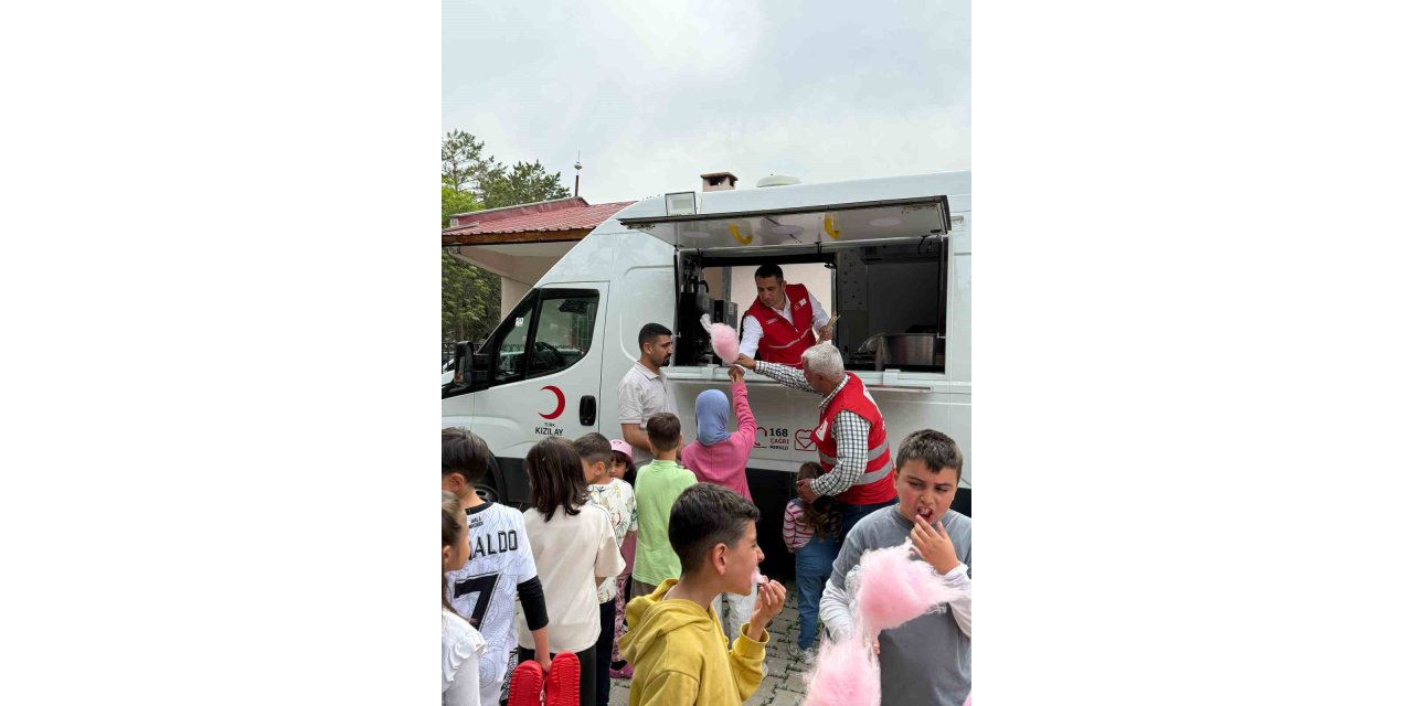 Muradiye’de çocuklar için bayram etkinliği yapıldı