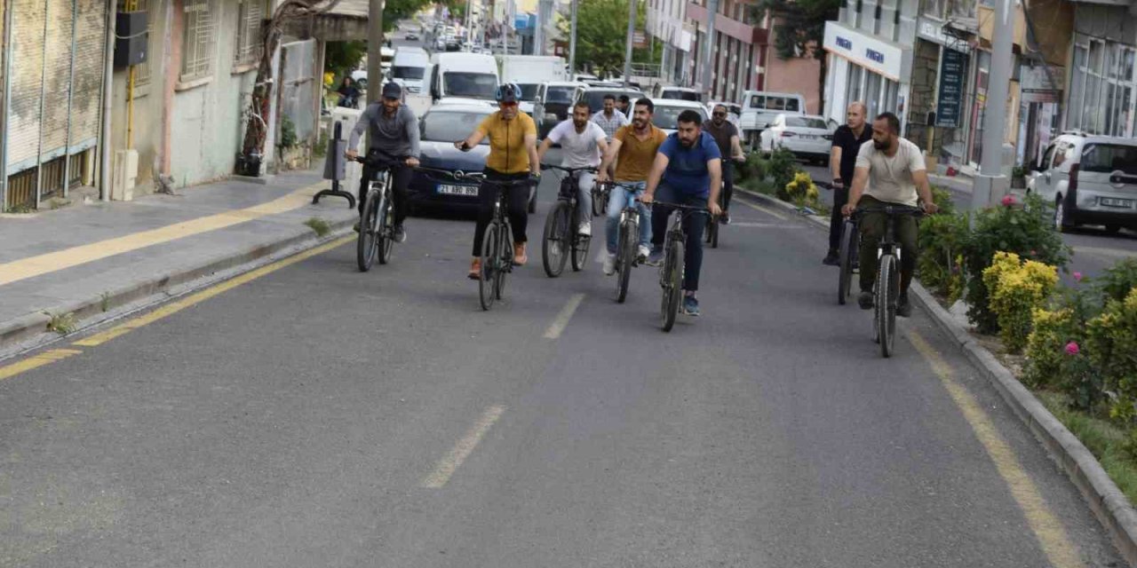 Diyarbakır'da pedallar sağlıklı yaşam için çevrildi