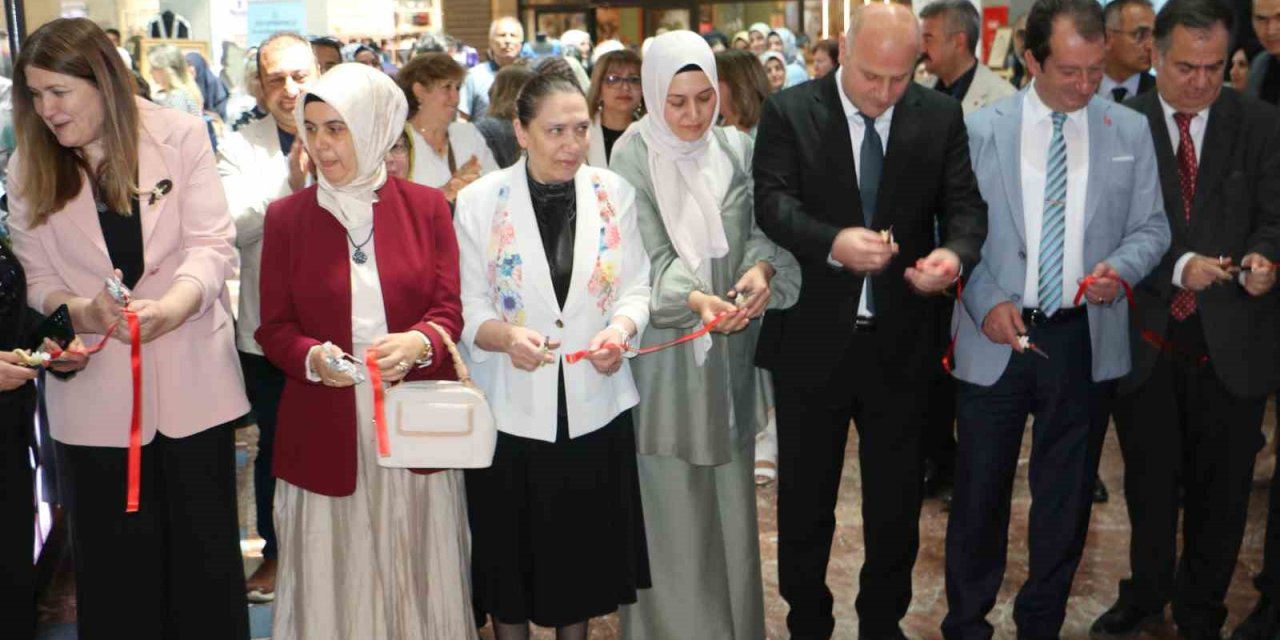 Diyarbakır’da hayat boyu öğrenme sergisi ilgi gördü