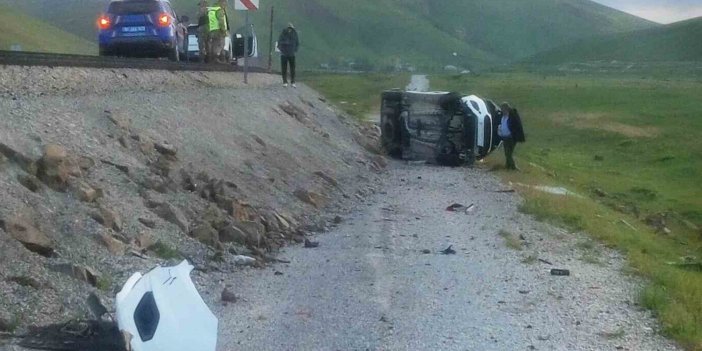 Van'ın Muradiye ilçesinde şarampole yuvarlanan kamyonetin sürücüsü yaralandı
