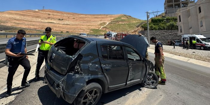 Cizre’de otomobil bariyerlere çarptı: 1 yaralı