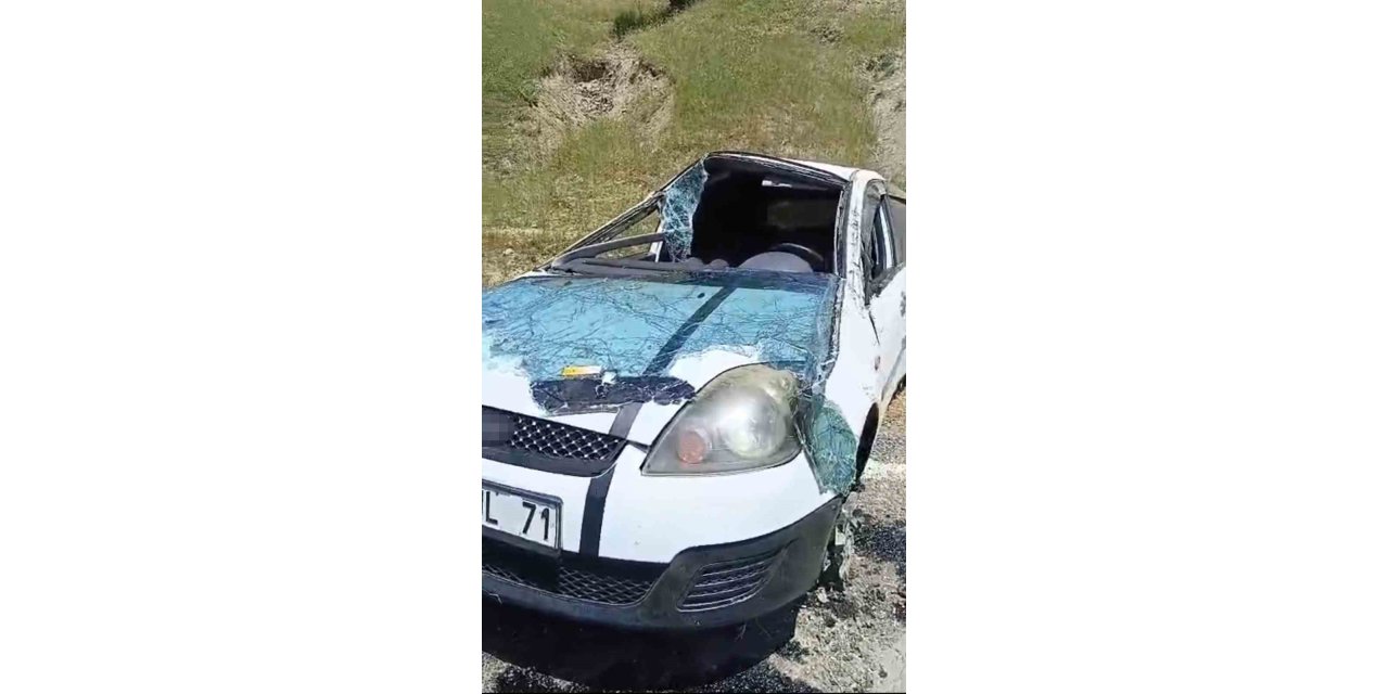 Taziyeye giderken kaza yaptılar: 3 kişi yaralandı