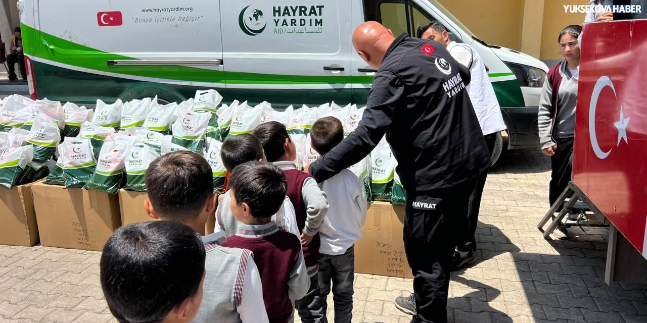 Yüksekova’da öğrencilerin karne sevinci paylaşıldı