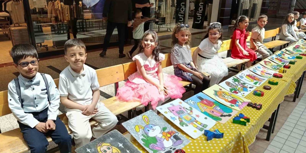 Tatvan’da miniklerden sanat sergisi