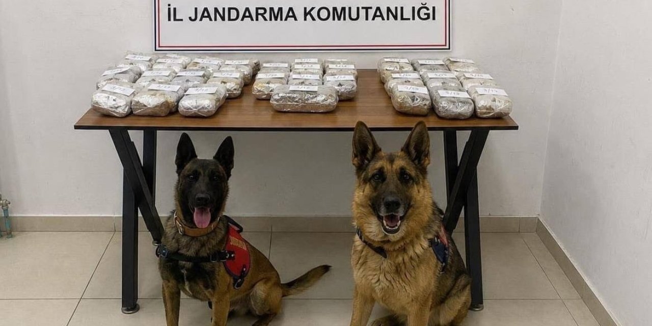 Şemdinli'de 21 kilo 650 gram toz esrar ele geçirildi