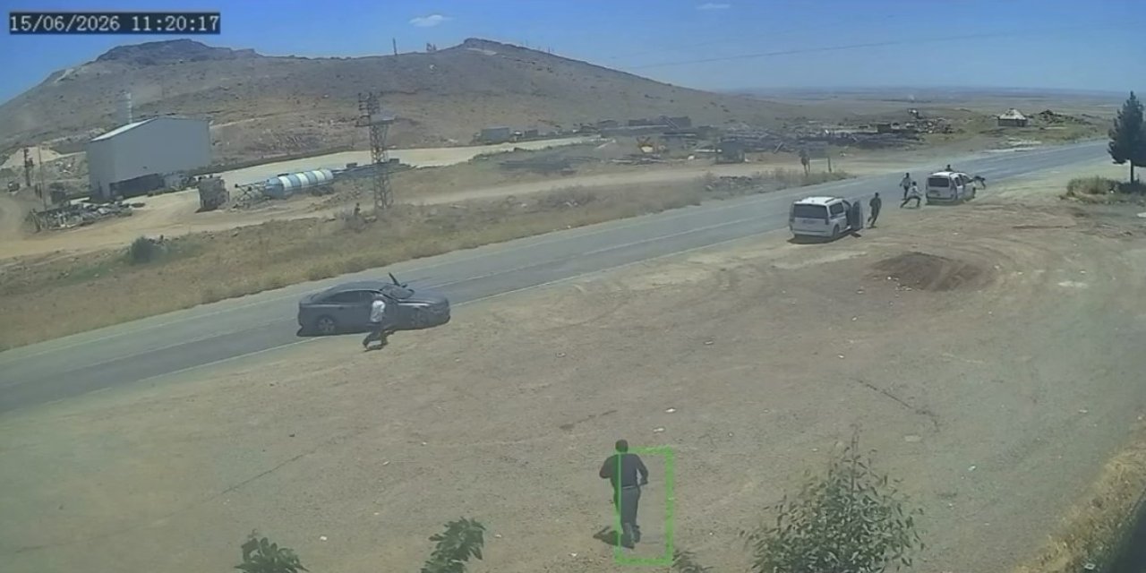 Mardin'in Derik ilçesinde silahlı kavganın güvenlik kamerası görüntüleri ortaya çıktı
