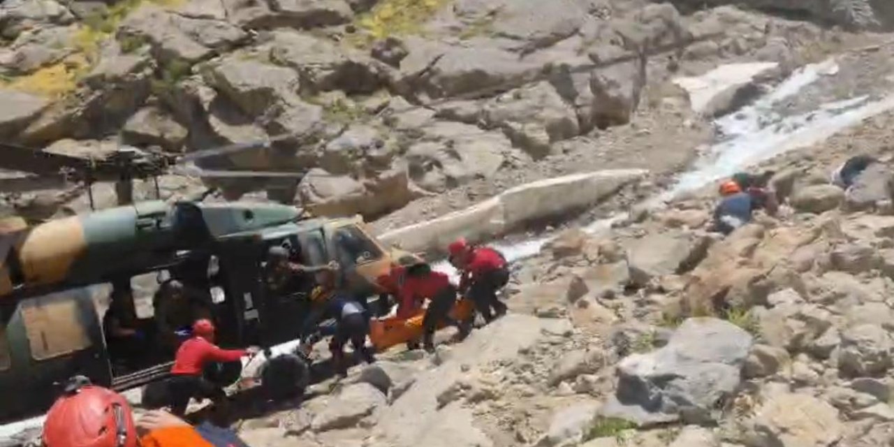 Helel Vadisi’nde mahsur kalan vatandaş kurtarıldı