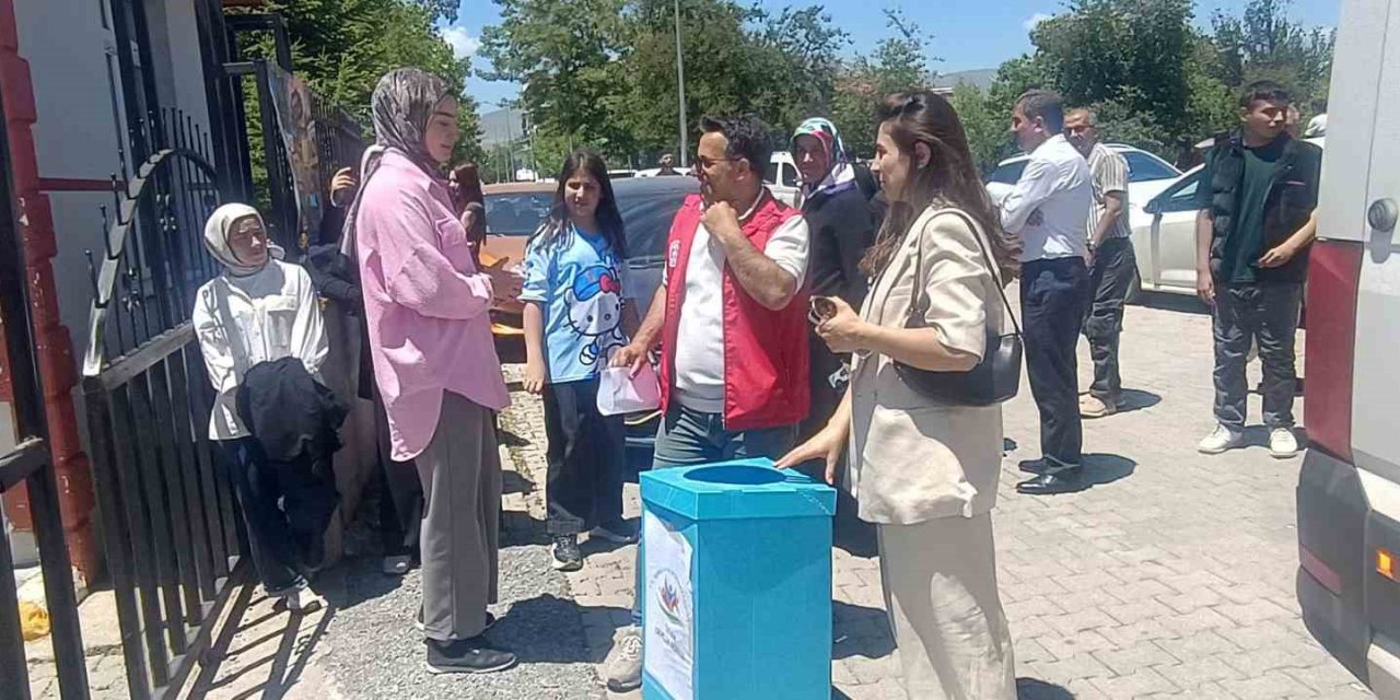 YKS sonrası kalem ve silgiler köy okullarına ulaştırılacak