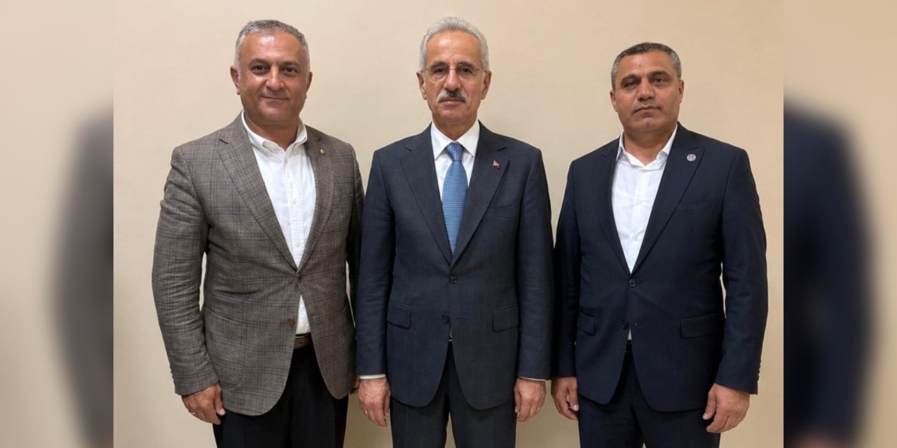 Yüksekova’nın ulaşım sorunları Bakan Uraloğlu’na iletildi