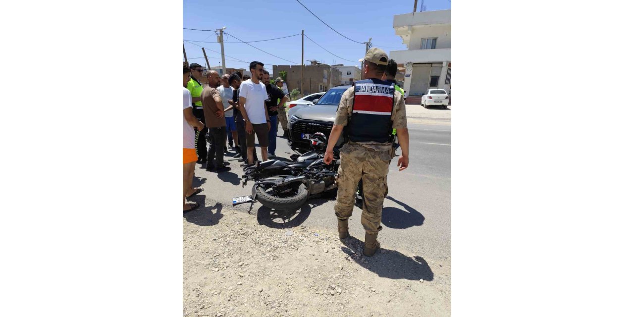 Mardin’de motosiklet ile otomobil çarpıştı: 1 kişi yaralandı