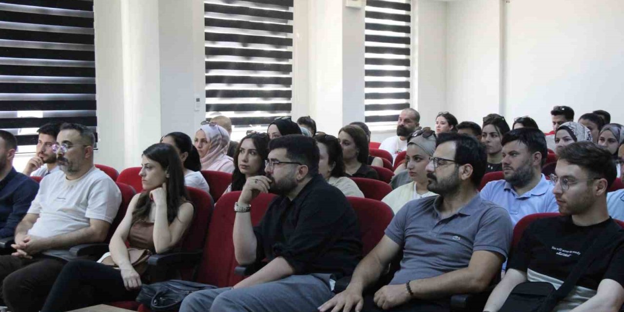Cizre’de evde eğitim veren fedakar öğretmenler unutulmadı