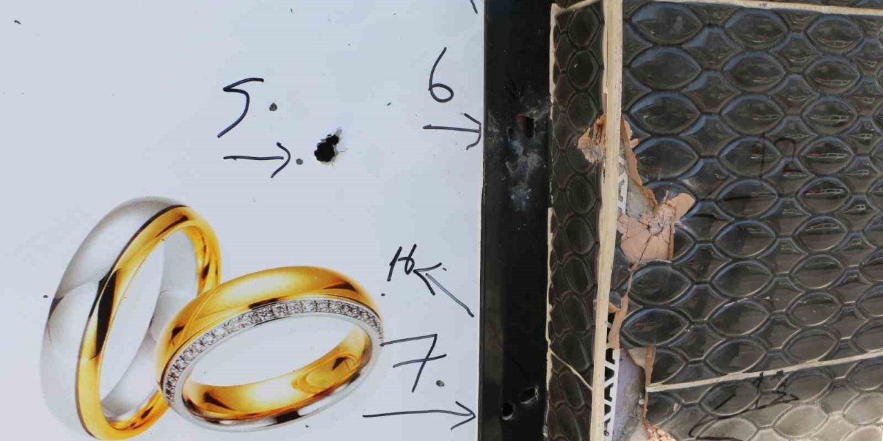 Diyarbakır’da kuyumcuya 16 el ateş edildi