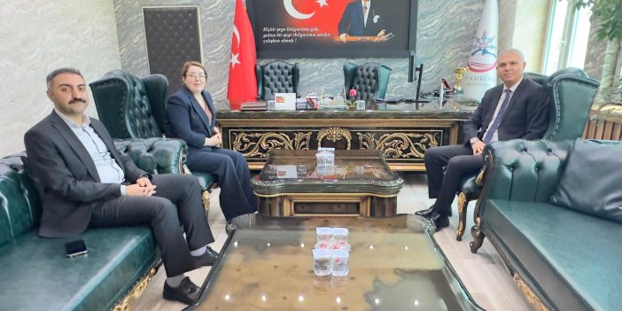 Kaymakam Mustafa Akın’dan Yüksekova Belediyesi Eşbaşkanlarına veda ziyareti