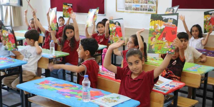 Diyarbakır’da 477 bin 237 öğrenci karne heyecanı yaşadı