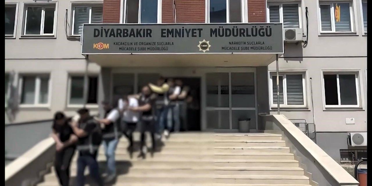 Diyarbakır’da silahlı suç örgütü şebekesi çökertildi: 40 gözaltı