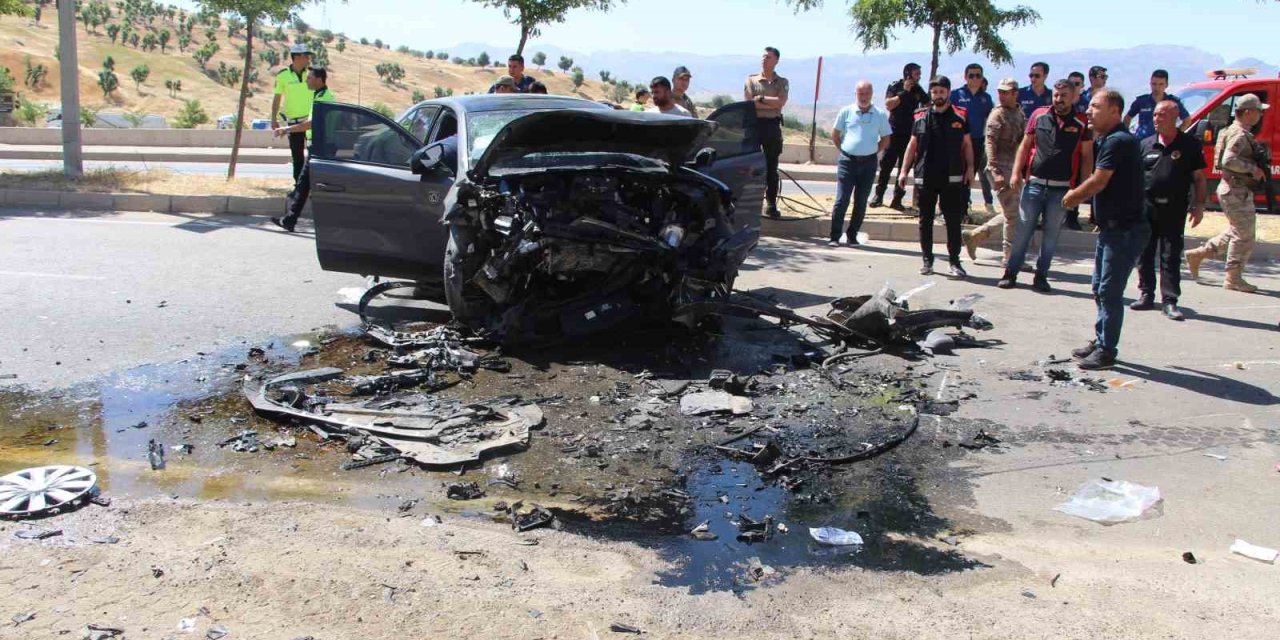 Şırnak’ta feci trafik kazası: Öğretmen hayatını kaybetti, 3 kişi yaralandı