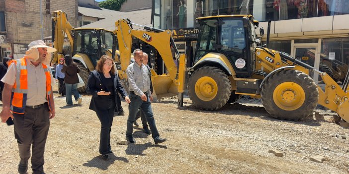 Kırmızıgül, Kültür Sanat Sokağı’ndaki çalışmaları yerinde inceledi