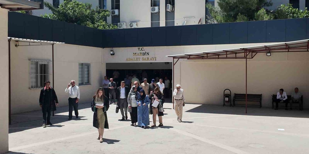 Mardin’de 3 kişinin hayatını kaybettiği olaya ilişkin davada ilk duruşma: 2 sanığa tahliye