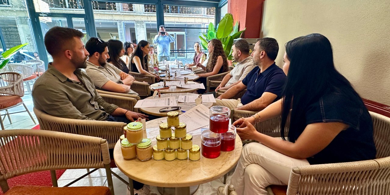 Yüksekova’da doğal kozmetik ürünlerle workshop etkinliği düzenlendi