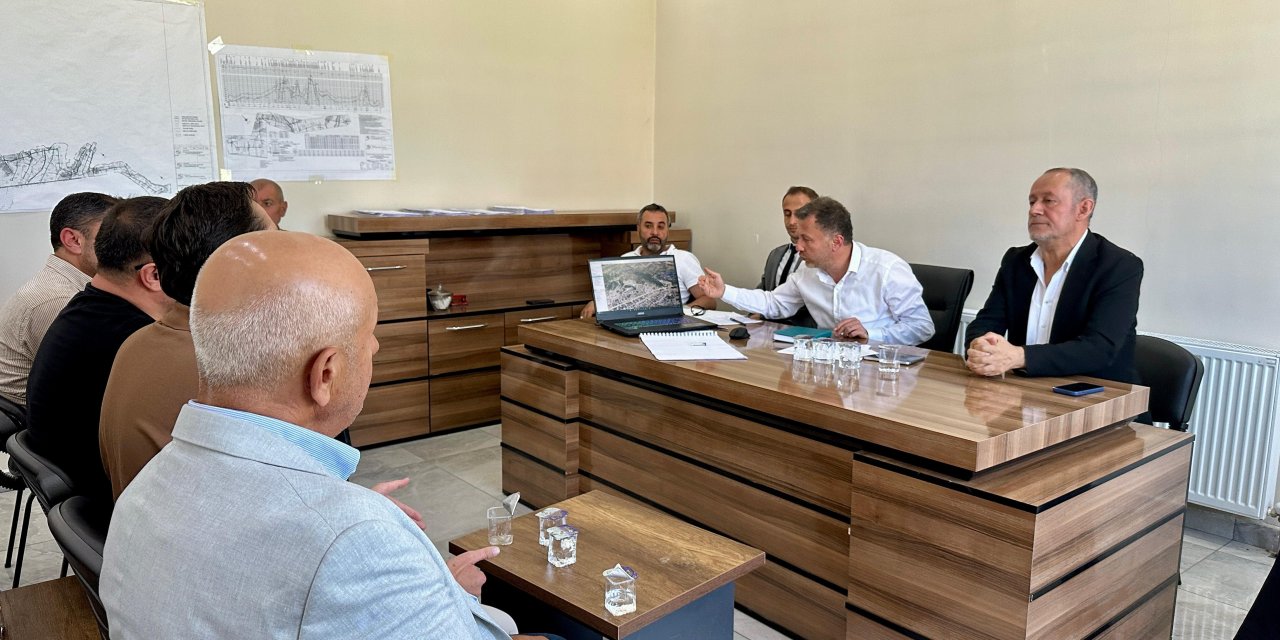 Dilimli Barajı sulama projesi masaya yatırıldı: DSİ ve köylüler bir araya geldi
