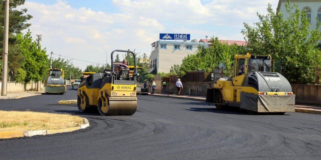 Diyarbakır’da yol yenileme çalışmaları sürüyor