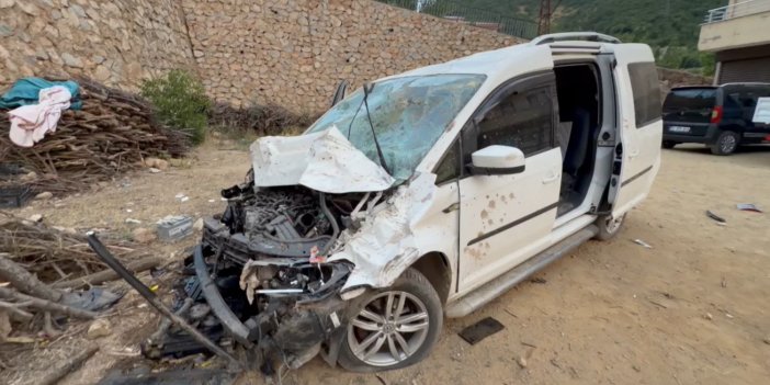 Şemdinli’de trafik kazası: 1’i ağır 3 kişi yaralı