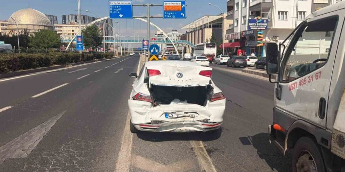 Diyarbakır’da trafik kazasında 7 aylık hamile sürücü şoka girdi