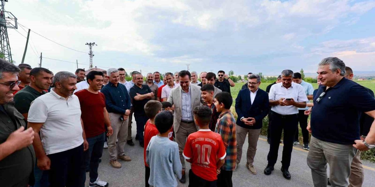 Vali Karakaya ve Mülkiye Başmüfettişleri Ahlat’ı ziyaret etti