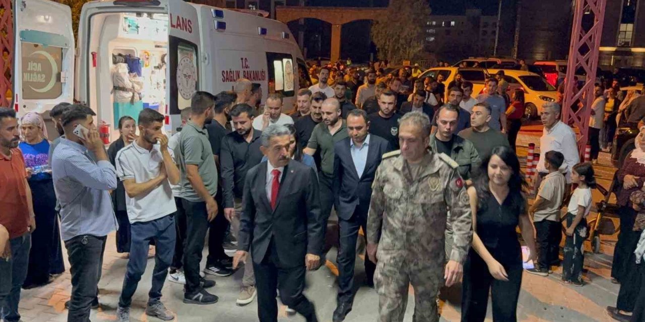 Vali Ekici, Cudi Dağı dönüşünde kazada yaralanan 34 vatandaşı ziyaret etti