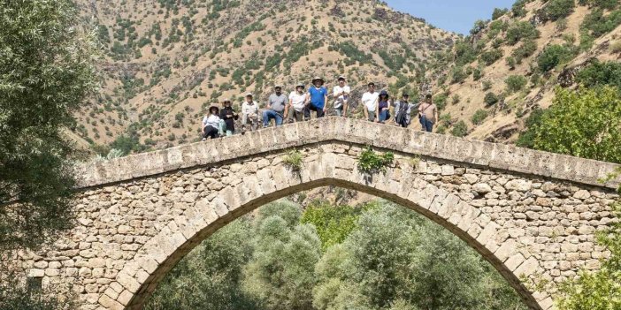 Fotono21, Hakkari’nin büyüleyici coğrafyasını fotoğrafladı
