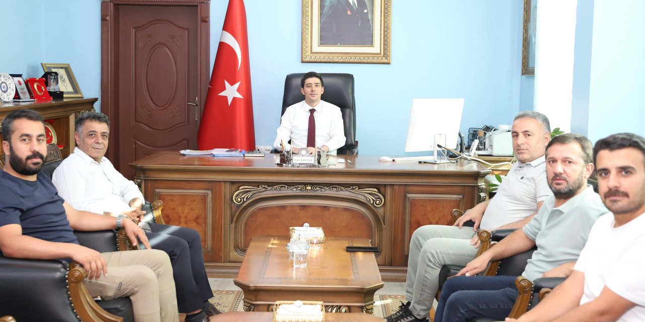 Şemdinli Kaymakamı Fatih Erdoğan, basın mensuplarıyla buluştu