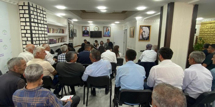 DEM Parti Hakkâri'de genel kongre sürecini değerlendirdi: 5 delege belirlendi