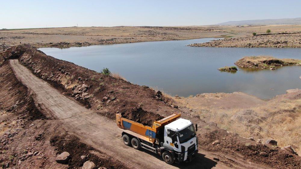 Karacadağ’da 7 bin hayvan ve tarım arazileri suya kavuştu